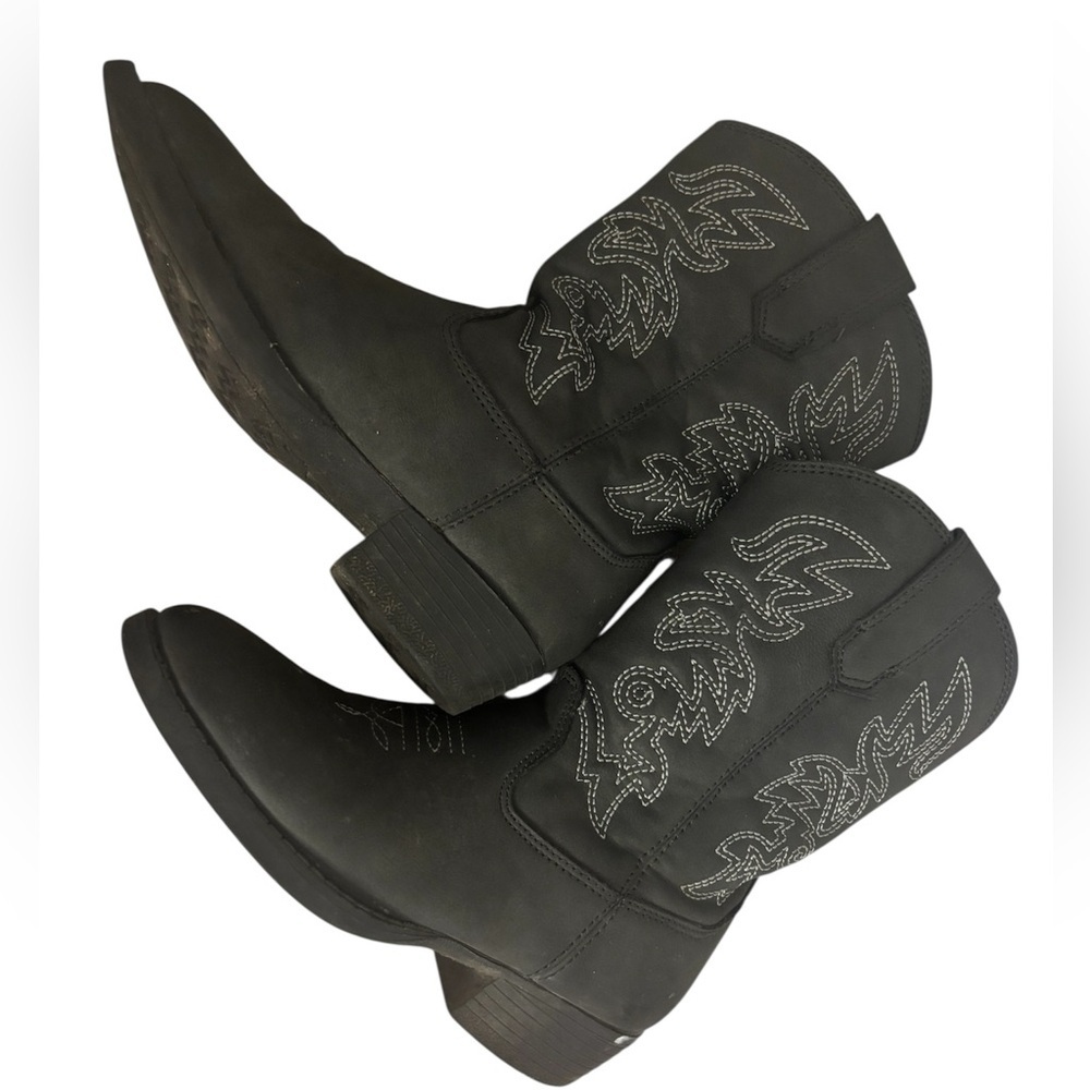Deer stages Classic Black Cowboy Boots for kids Size 11